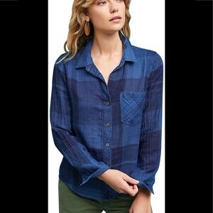 CLOTH & STONE Mireille Blue plaid button down XS